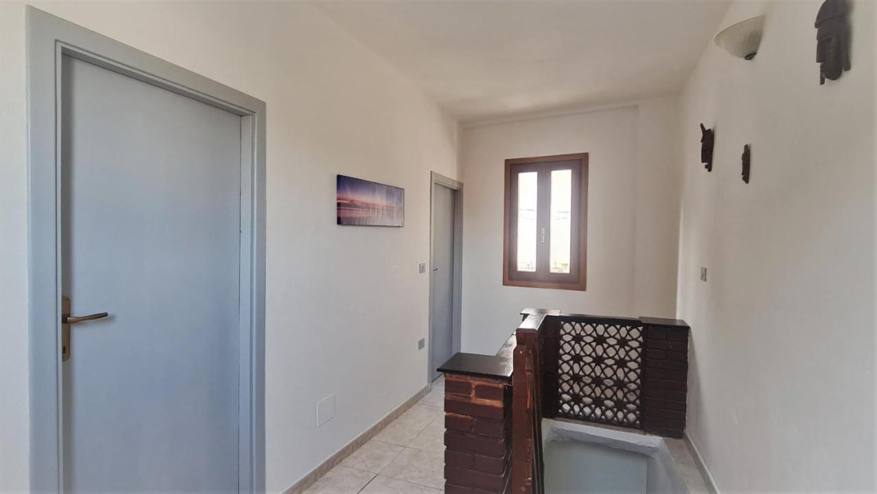 Holiday House In Siniscola Villa Esterno foto