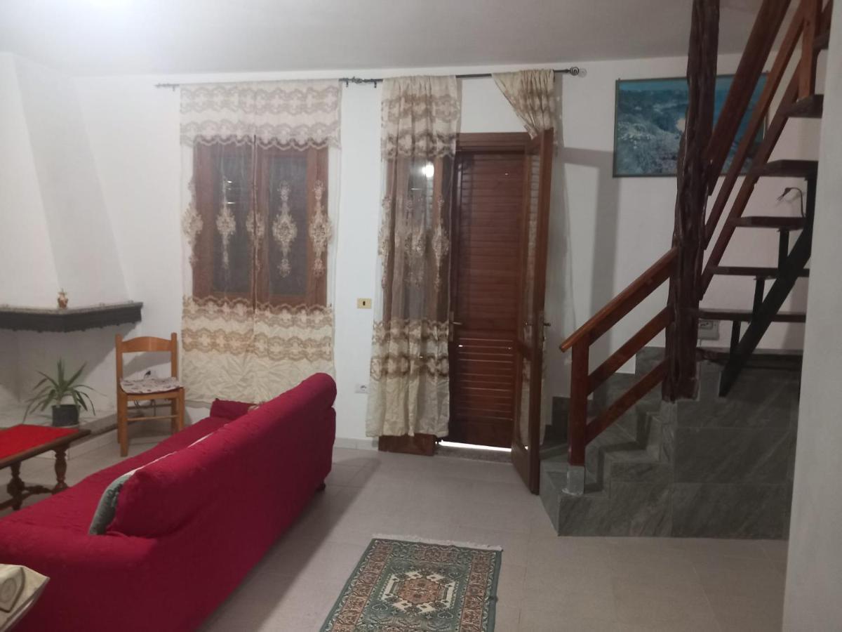 Holiday House In Siniscola Villa Esterno foto