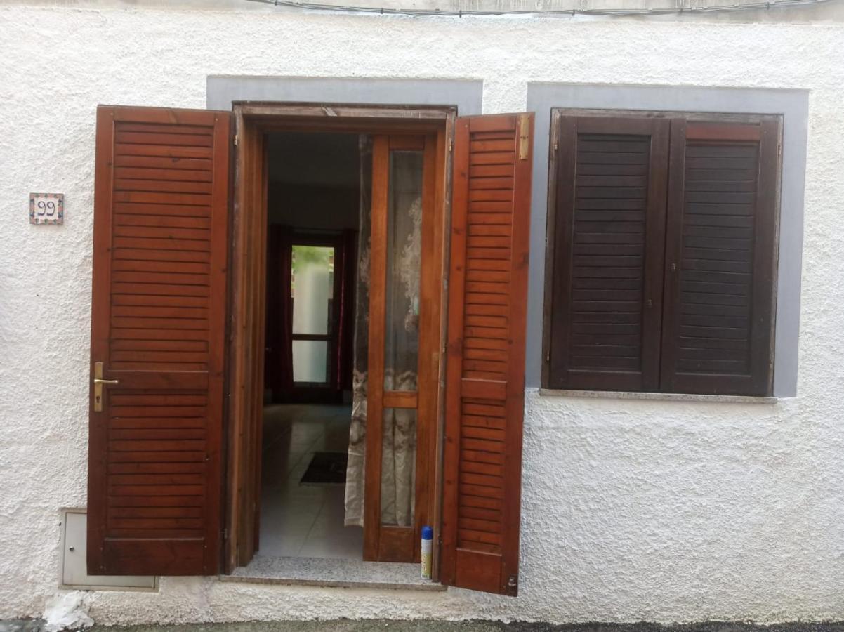 Holiday House In Siniscola Villa Esterno foto